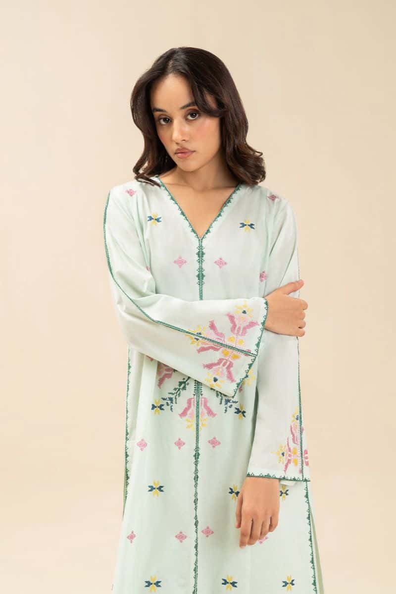 2 PIECE EMBROIDERED LAWN SUIT (PRET)