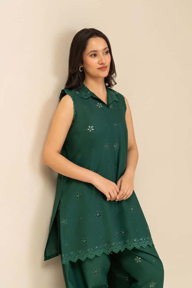 2 PIECE EMBROIDERED LAWN SUIT-VERDANT GREEN (UNSTITCHED)