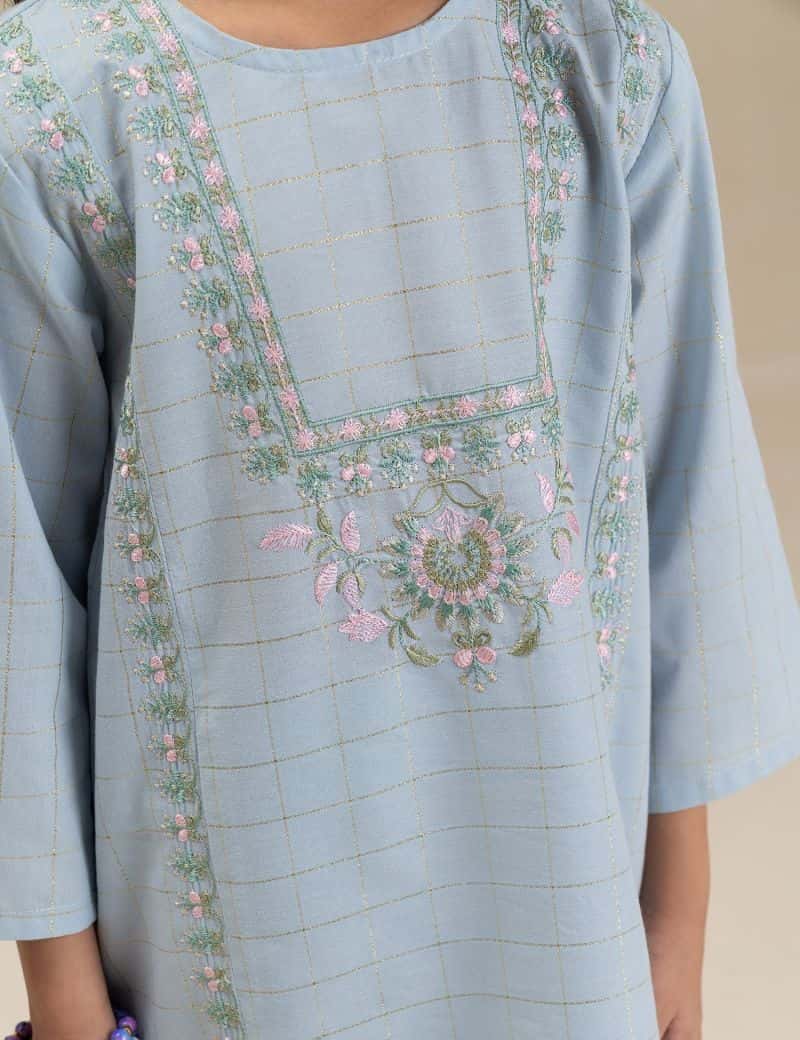 2 PIECE FLORAL EMBROIDERED SUIT - alternate view