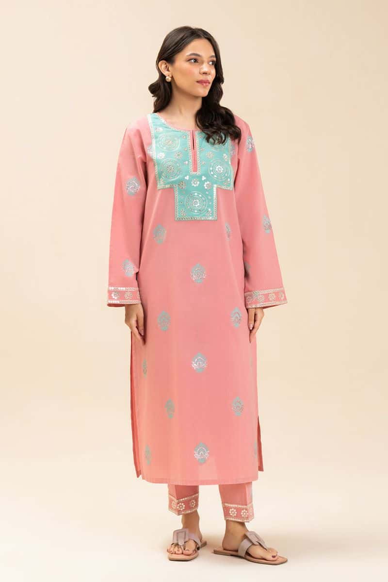 2 PIECE EMBROIDERED LUREX JACQUARD SUIT (PRET) - alternate view