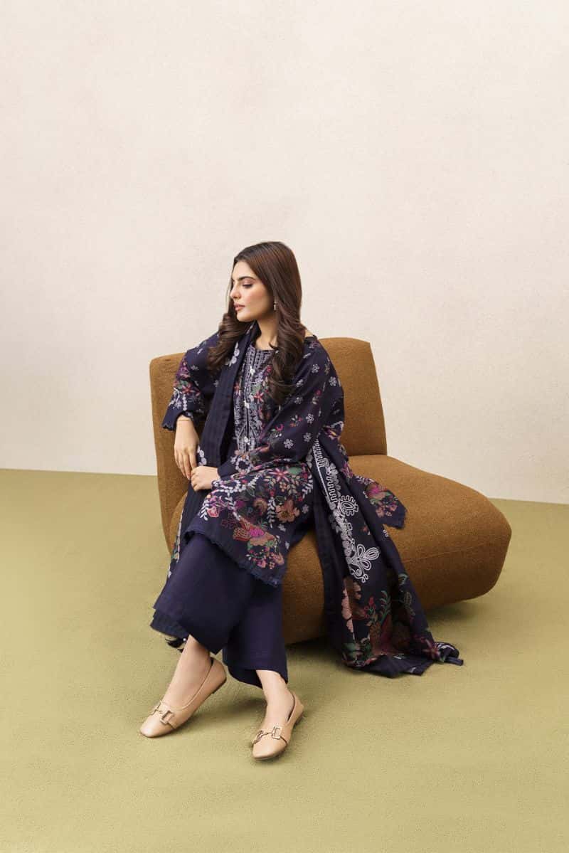 3 PIECE PRINTEDED SLUB KHADDAR SUIT-MIDNIGHT BLOOM (UNSTITCHED)