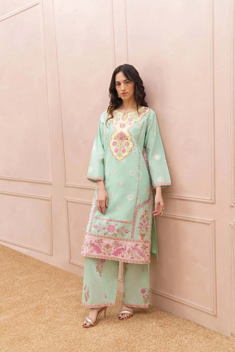 2 Piece Embroidered Zari Jacquard Suit Luxury Pret