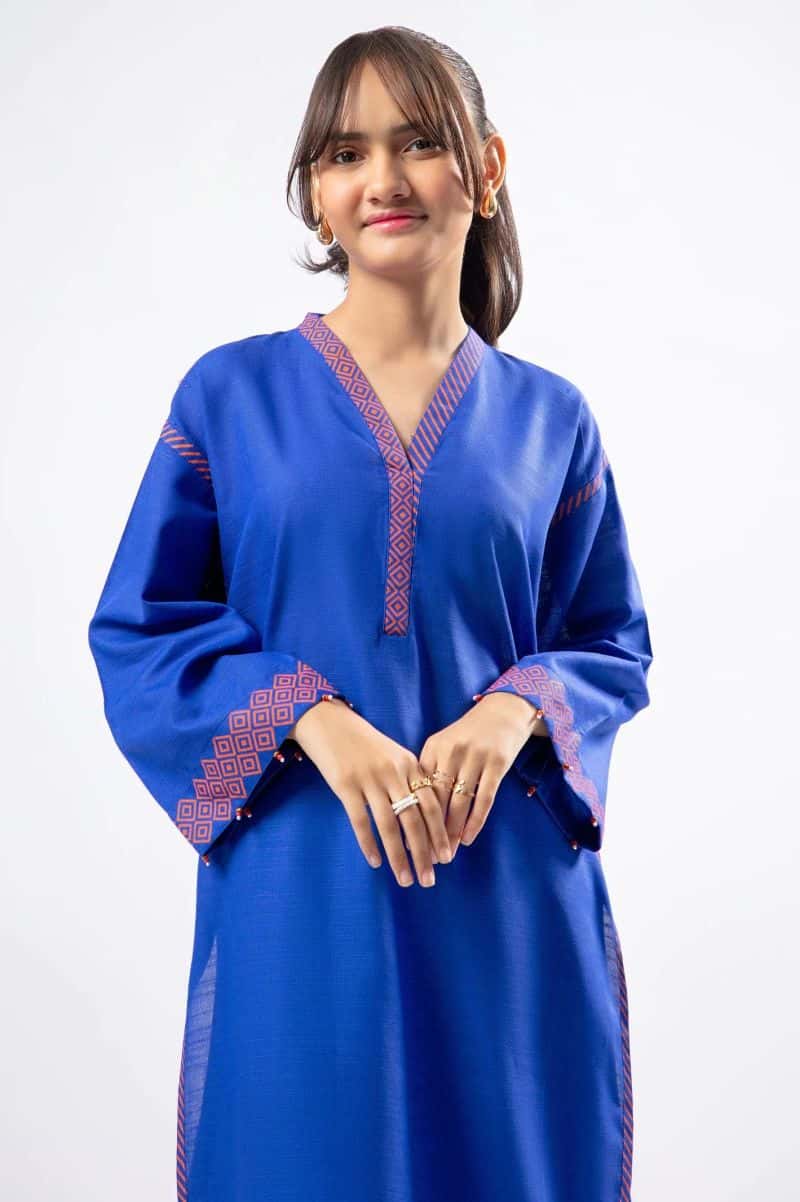 Khaddar Stylised Teens 2PC - alternate view