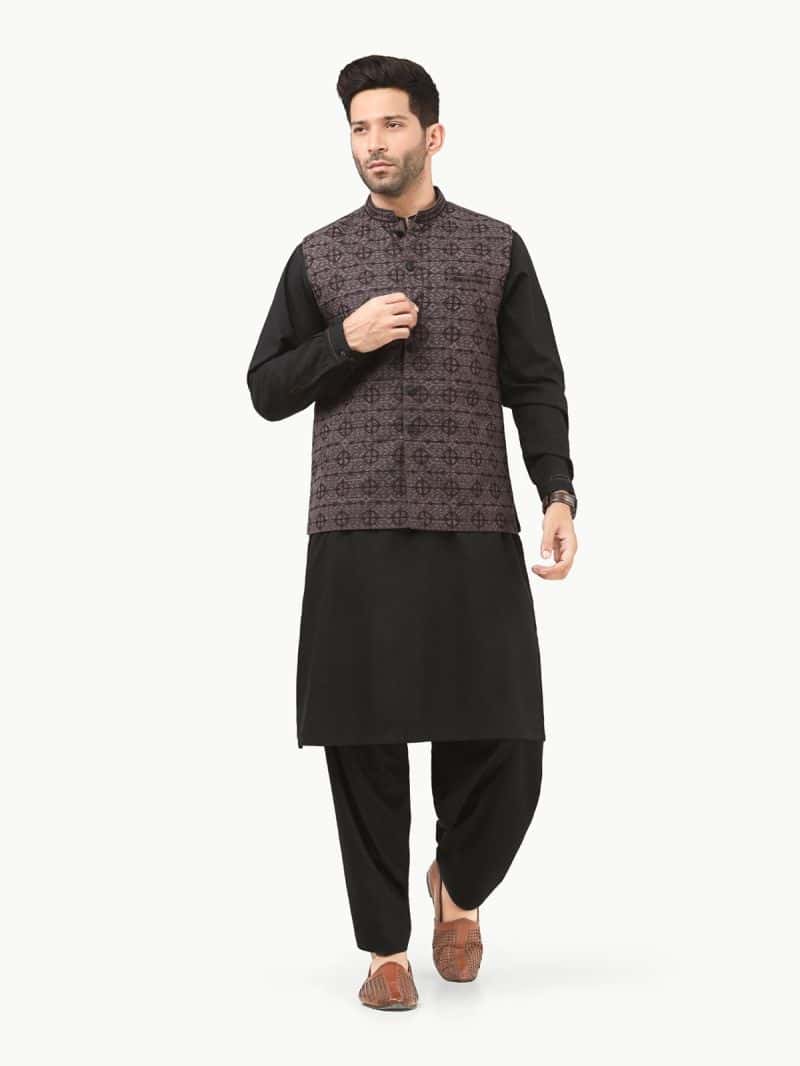 Embroidered Khaddar Waistcoat - EMTWCC22-120