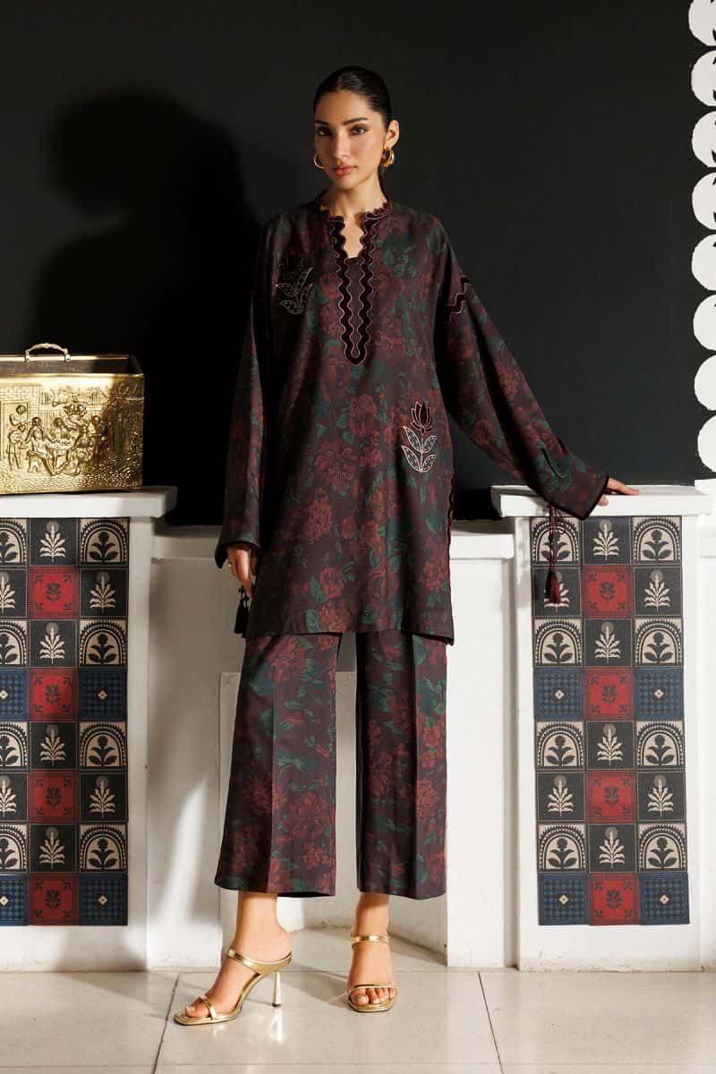 Embroidered Velvet Ready-to-Wear Suit (RTW-1330)
