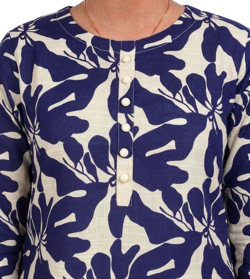 Plum Khaddar Off-White colour printed Blue Flowers with Off White buttons on 2pc stitched suit for Girls. - alternate view