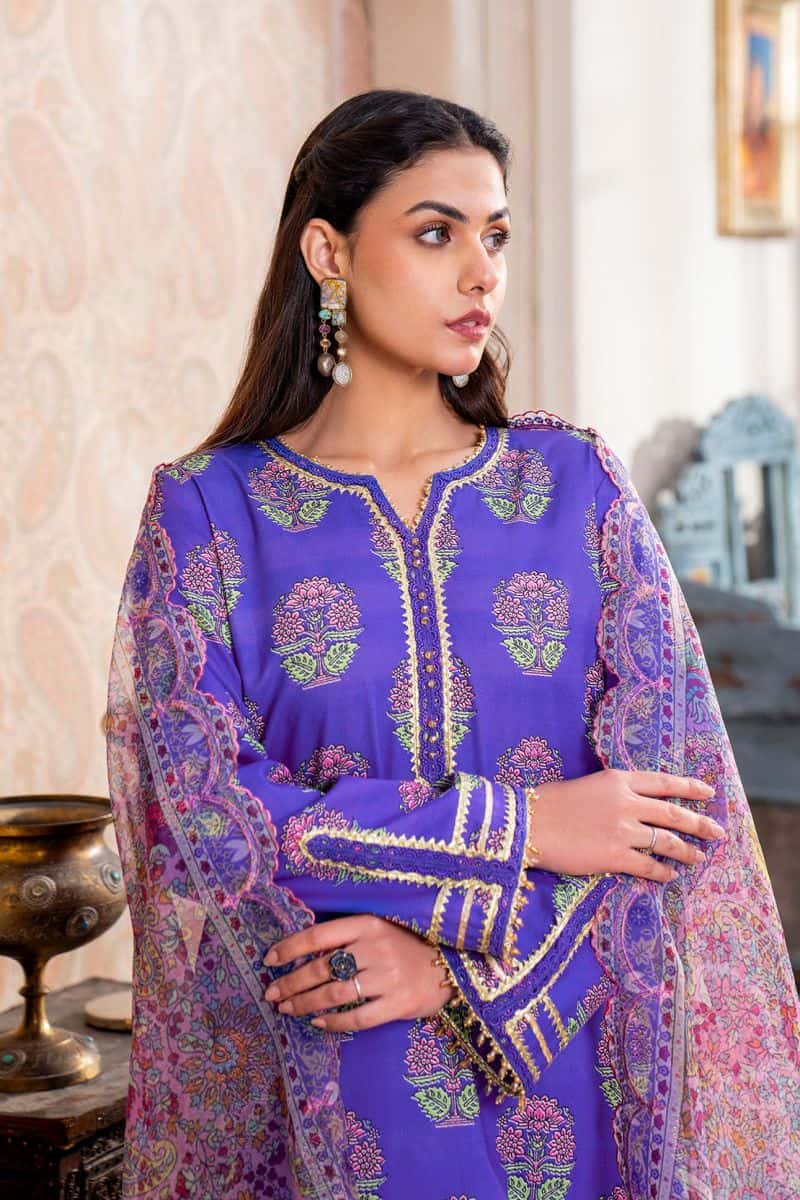 Embroidered - 3 Pc Lawn Suit (Organza Dupatta) - alternate view