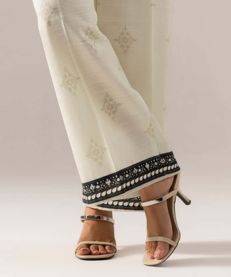 Printed Khaddar Flared Pants