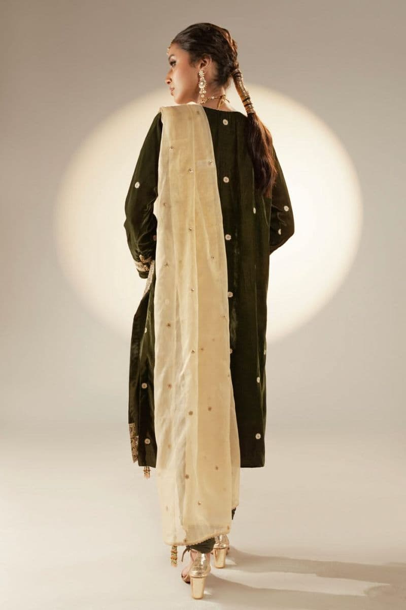 Green Embroidered Velvet 3 Piece Unstitched Suit