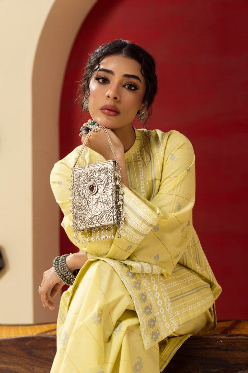Yellow Solid Cotton Viscose Ready-to-Wear Shirt