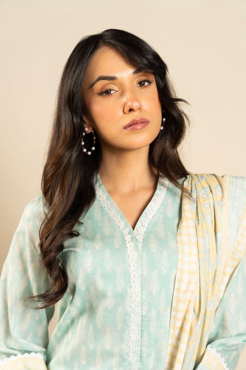 Blue Printed Lawn 3 Piece Unstitched Suit thumbnail