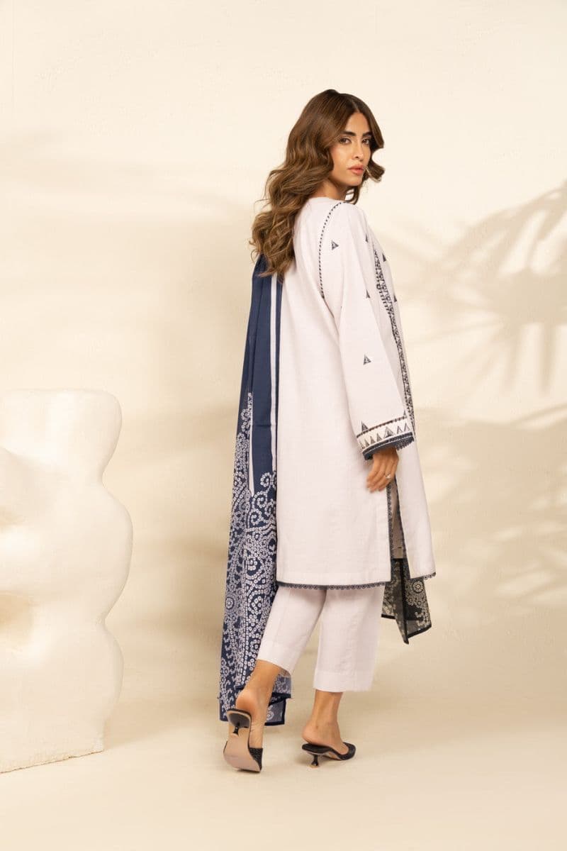 Off White Printed Lawn 3 Piece Unstitched Suit