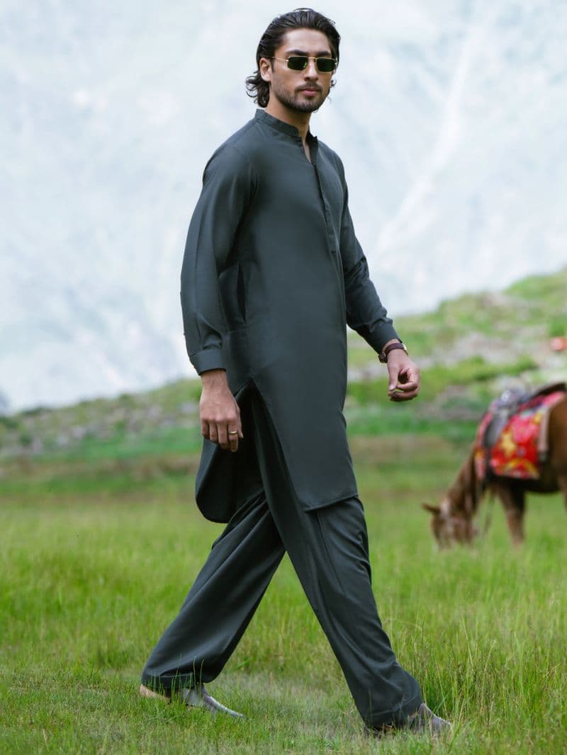 Dark Green Kameez Shalwar thumbnail