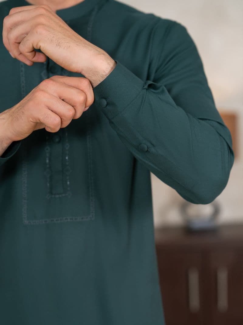 Dark Green Kameez Shalwar thumbnail