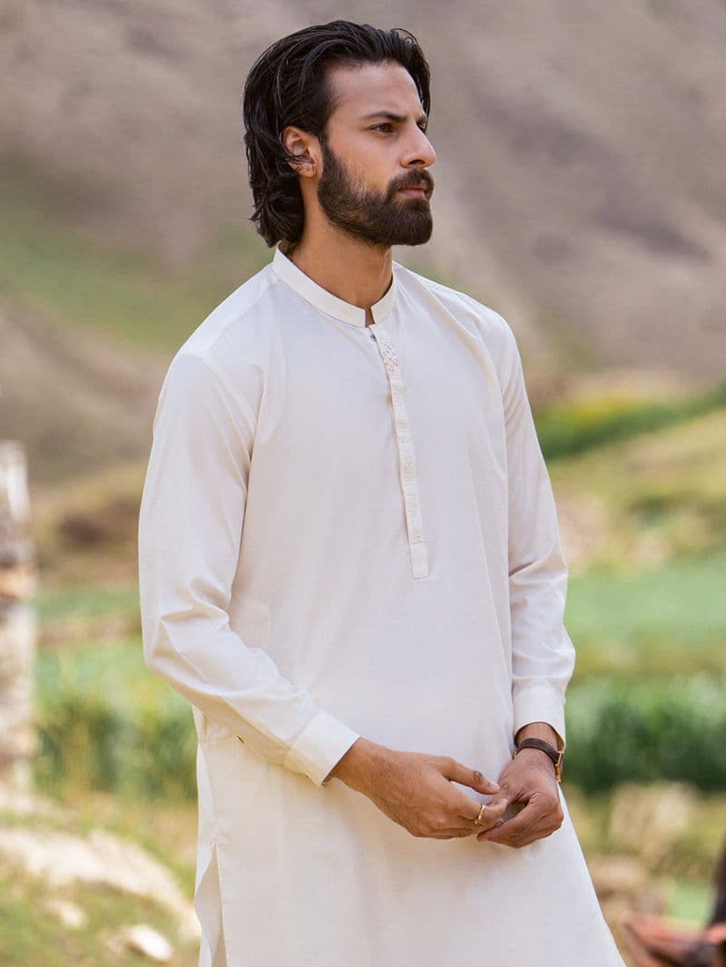 Off White Kameez Shalwar thumbnail