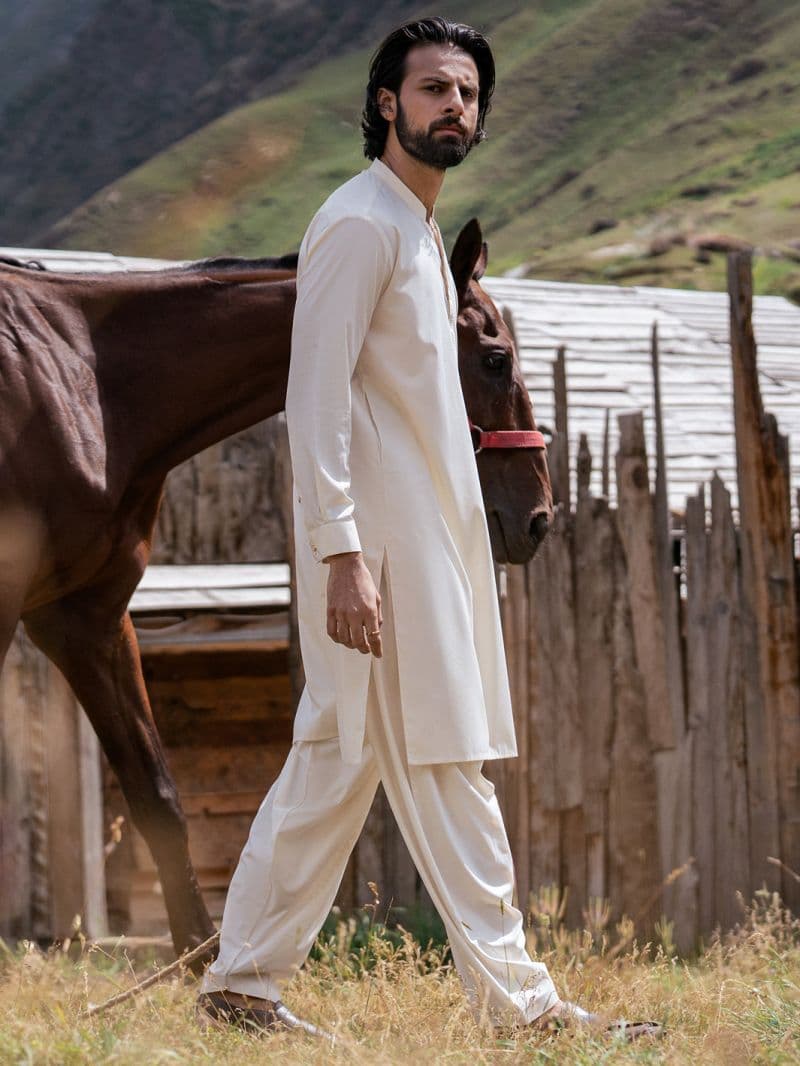 Off White Kameez Shalwar thumbnail