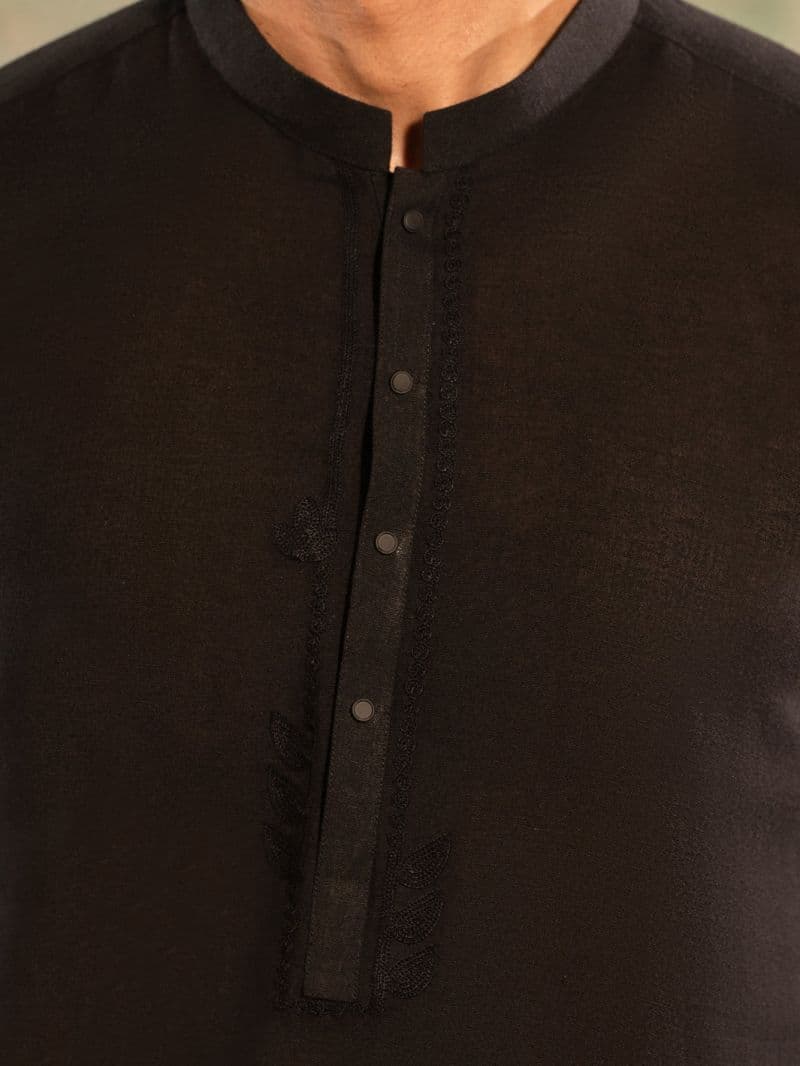 Black Kameez Shalwar thumbnail
