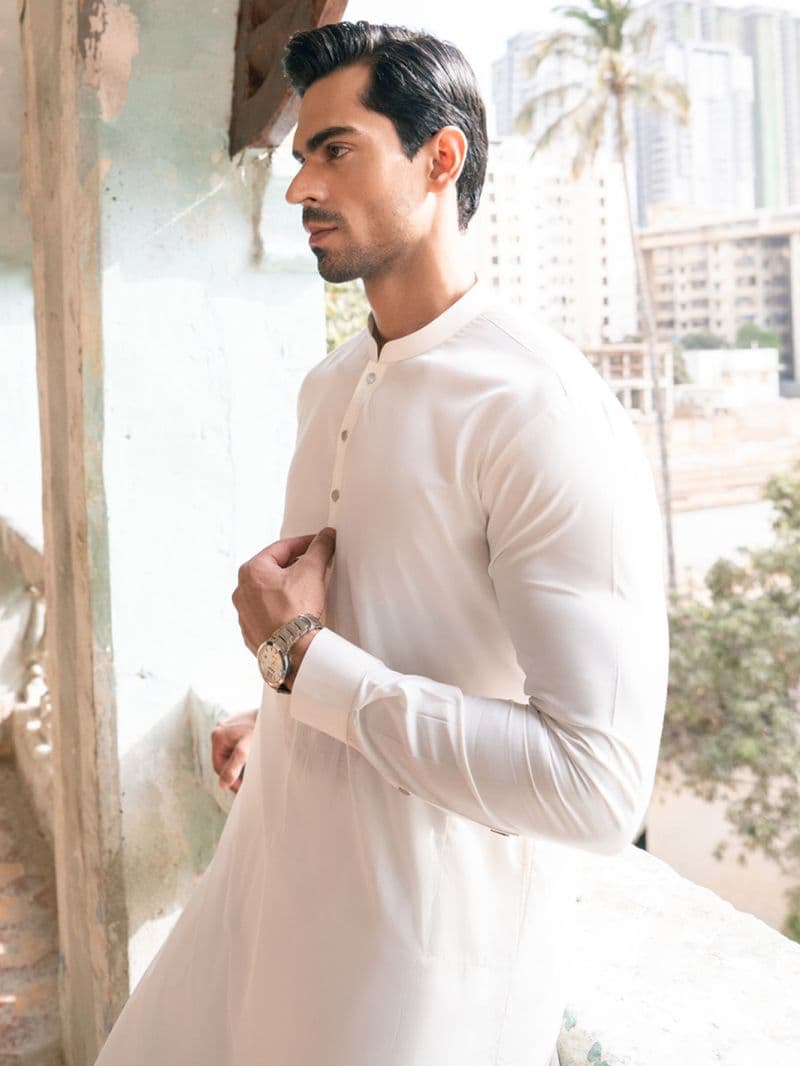 White Kameez Shalwar thumbnail