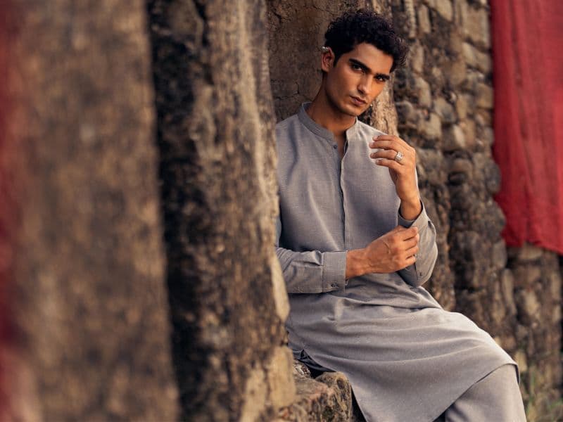 Light Grey Kameez Shalwar thumbnail