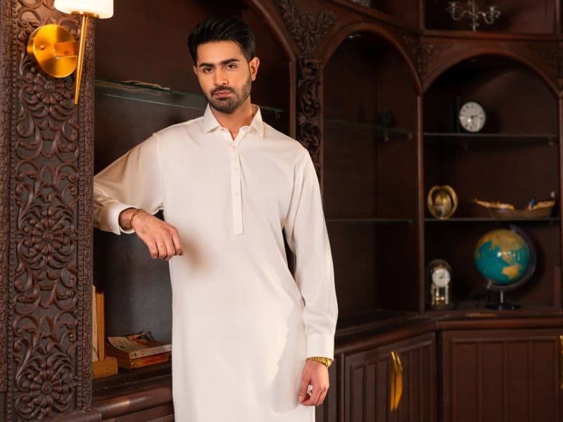 White Plain Kameez Shalwar thumbnail