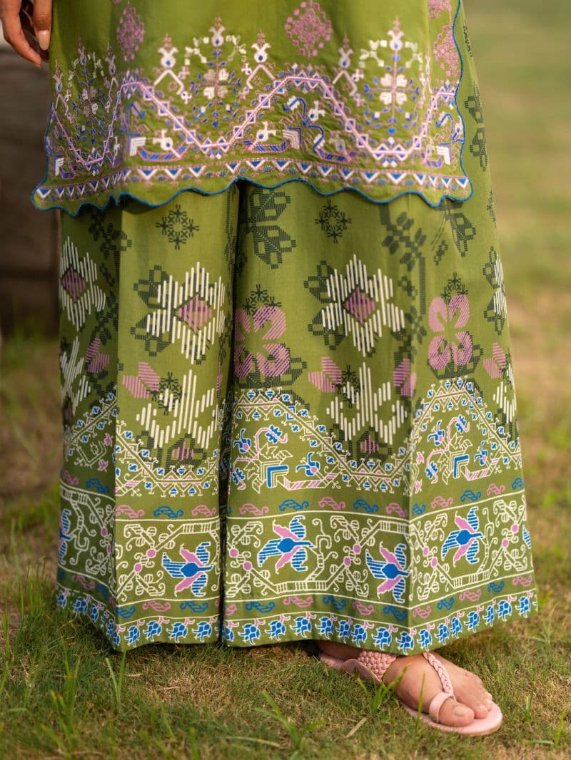 Lime Green Cambric 3Pc Stitched thumbnail