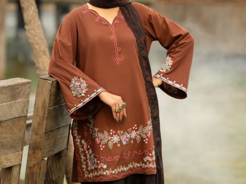 Brown Cambric 3Pc Stitched