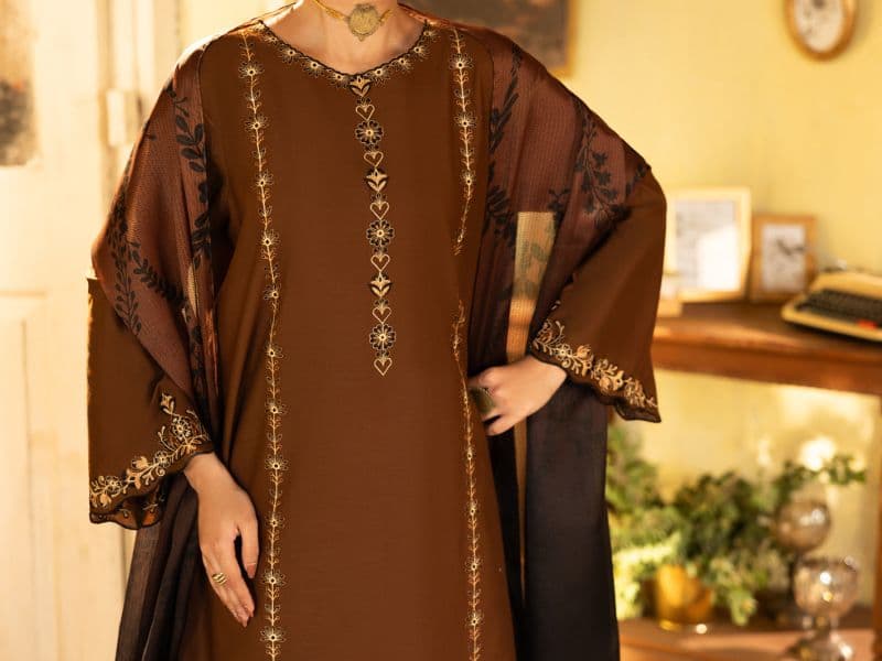 Brown Cambric Stitched 3Pc
