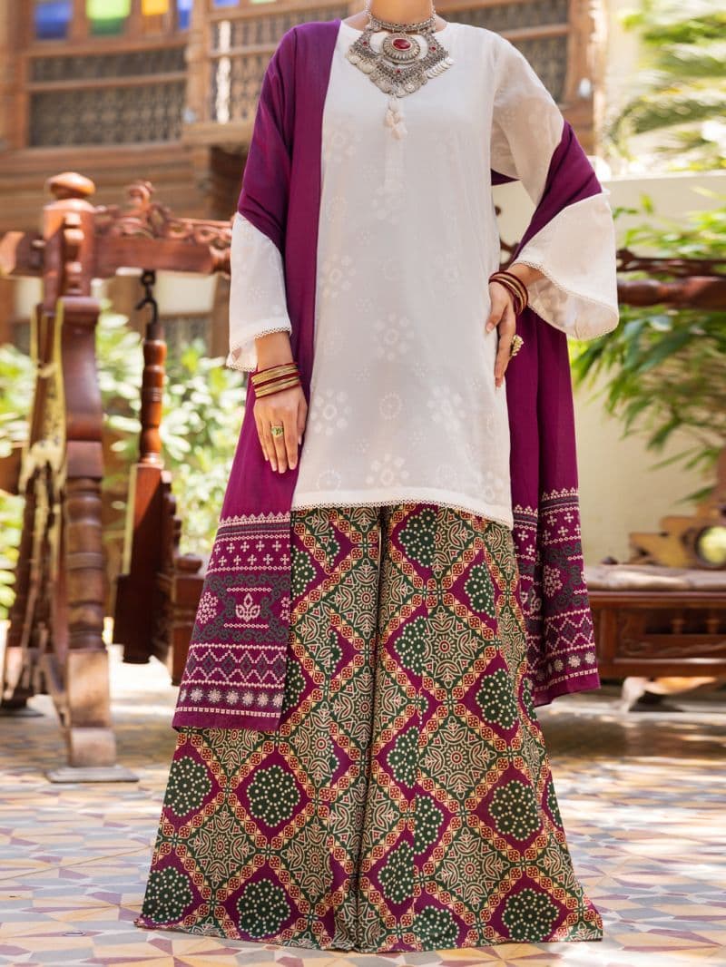 White Cambric 3Pc Stitched