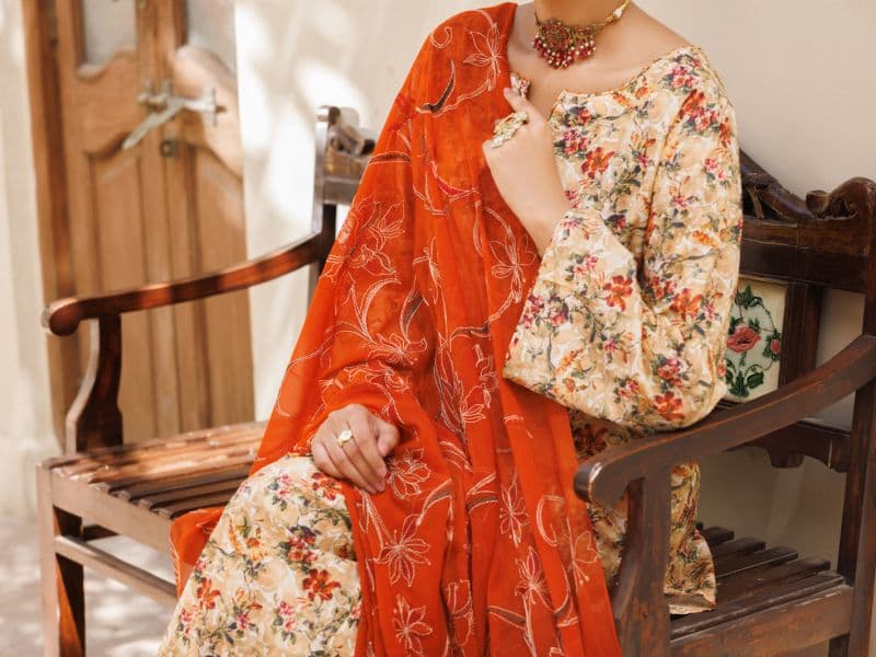 Beige Lawn Stitched 3Pc