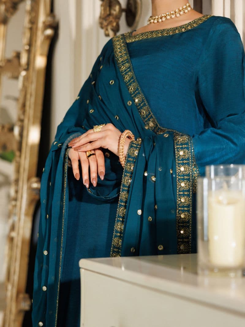 Turquoise Raw Silk Formal Stitched 3Pc thumbnail