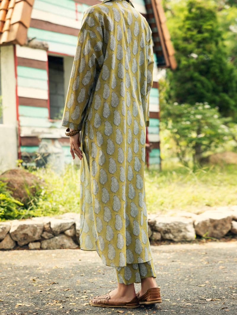 Mehndi Green Lawn 2 Piece Stitched