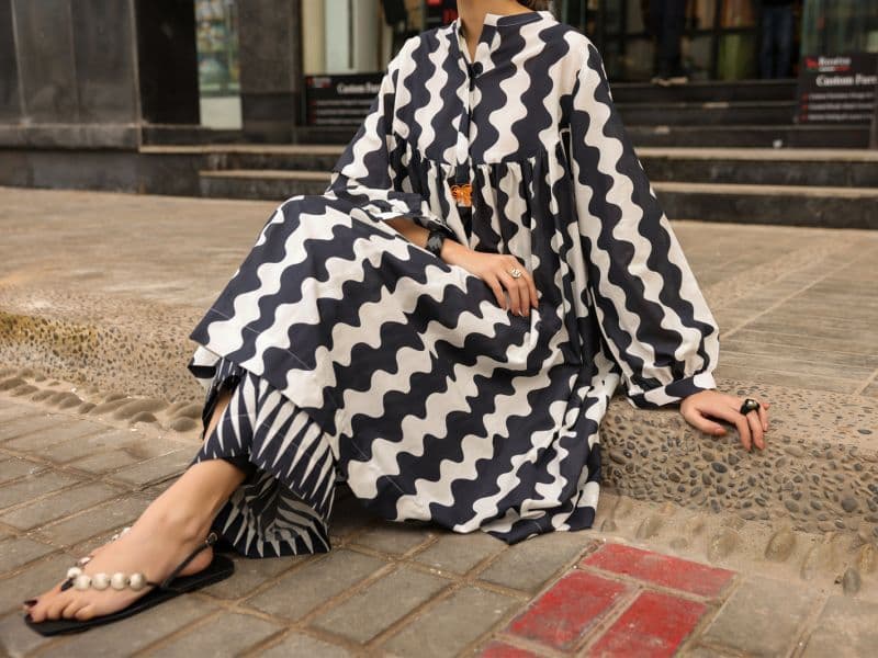 Black White Lawn Kurti thumbnail