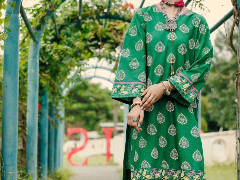 Green Lawn Kurti thumbnail
