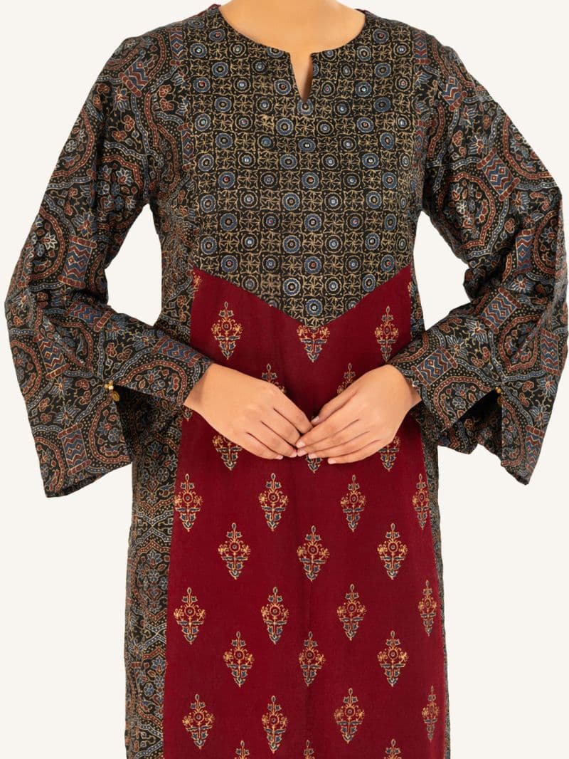 Black Velvet Formal 2Pc Stitched thumbnail