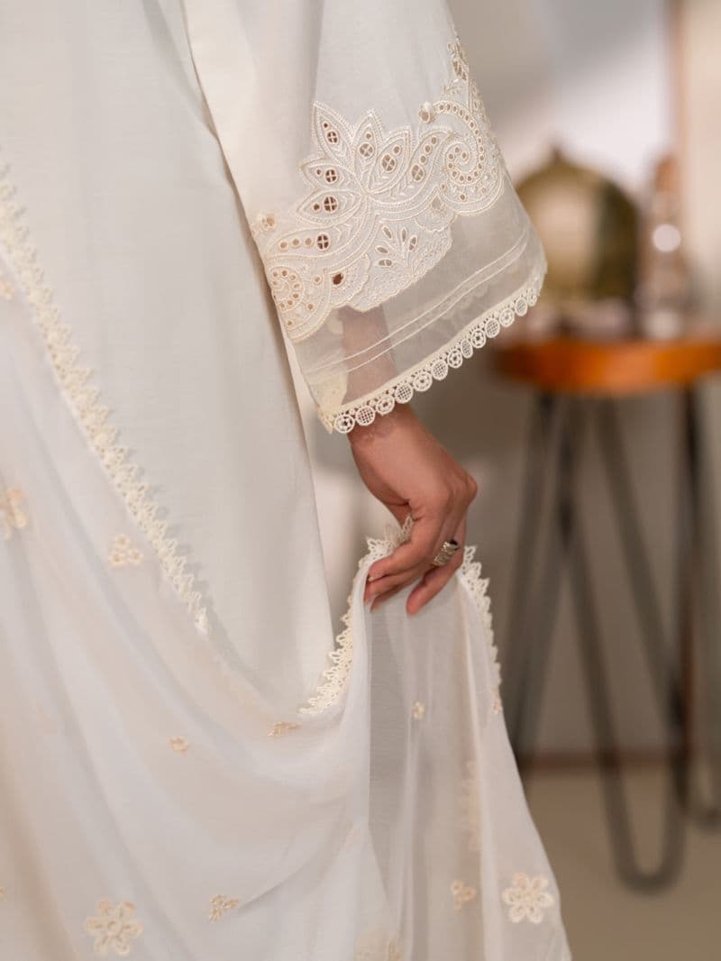 Off White Lawn Unstitched 3Pc thumbnail