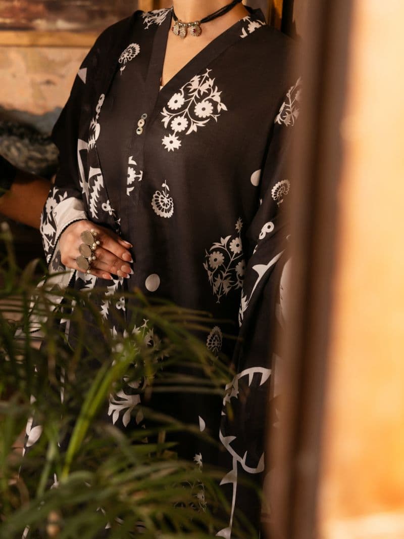 Black Cotton Lawn Unstitched 3PC