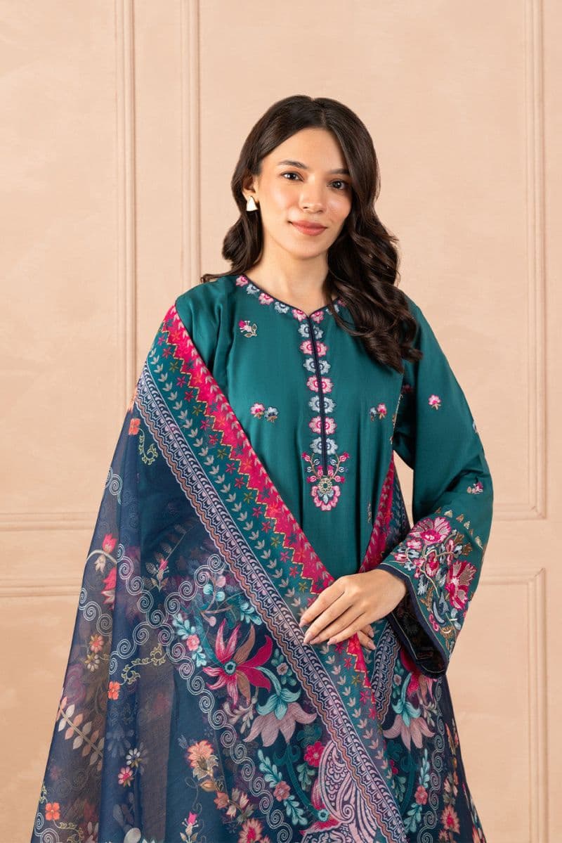 3 PIECE EMBROIDERED LAWN SUIT (HIGH CASUAL) thumbnail