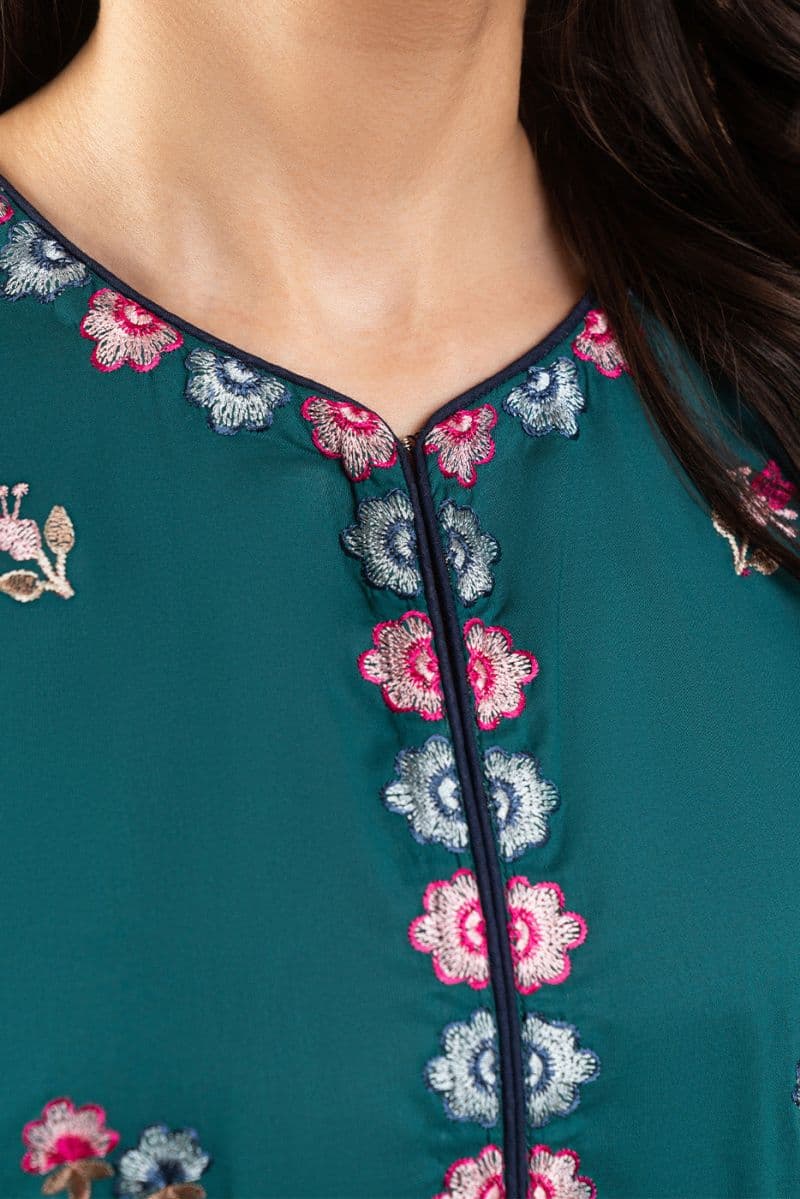 3 PIECE EMBROIDERED LAWN SUIT (HIGH CASUAL) thumbnail