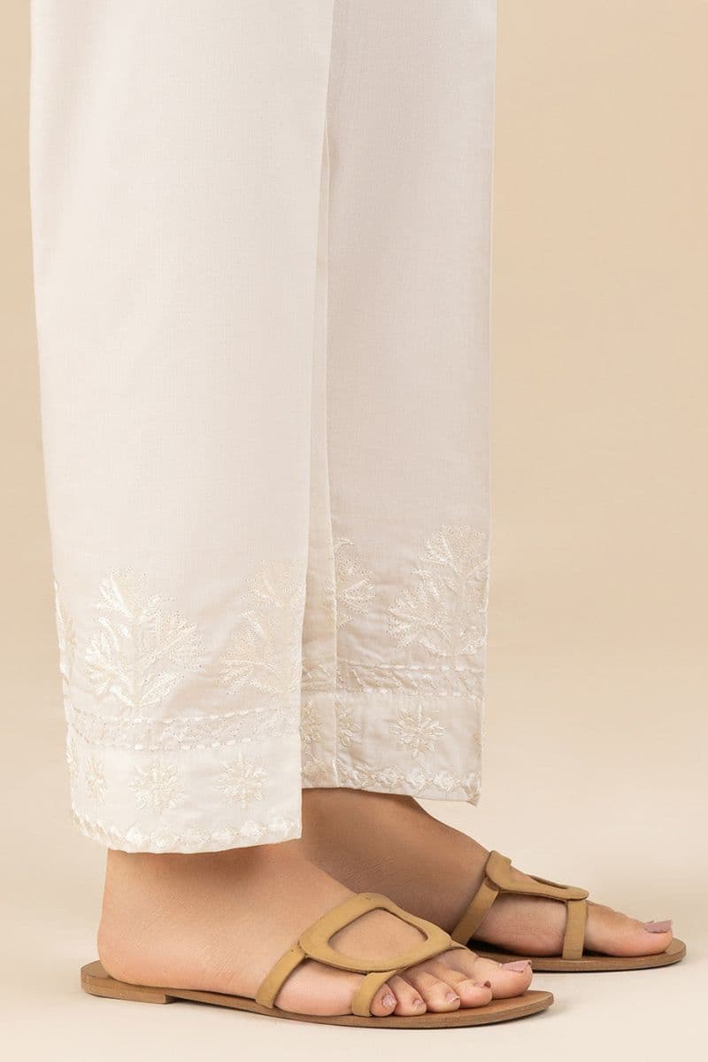 EMBROIDERED STRAIGHT PANTS thumbnail
