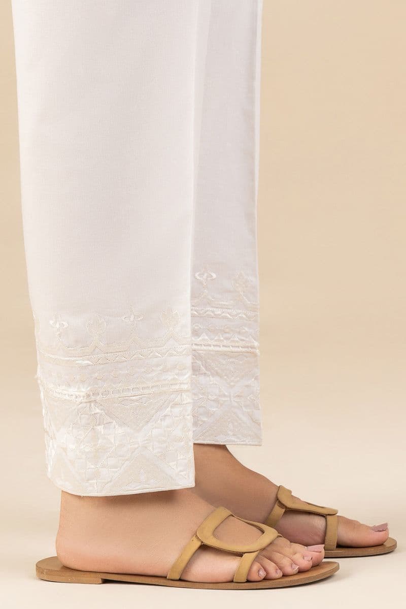 EMBROIDERED STRAIGHT PANTS thumbnail