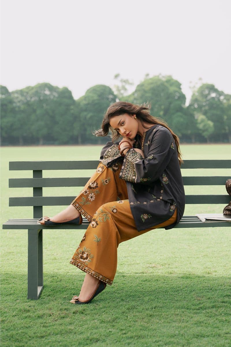 2 PIECE EMBROIDERED SLUB KHADDAR SUIT (PRET) thumbnail