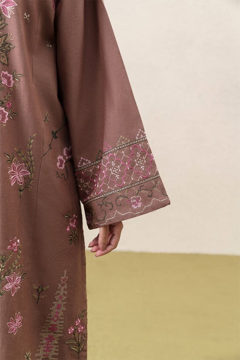 3 PIECE EMBROIDERED SLUB KHADDAR SUIT (PRET) thumbnail