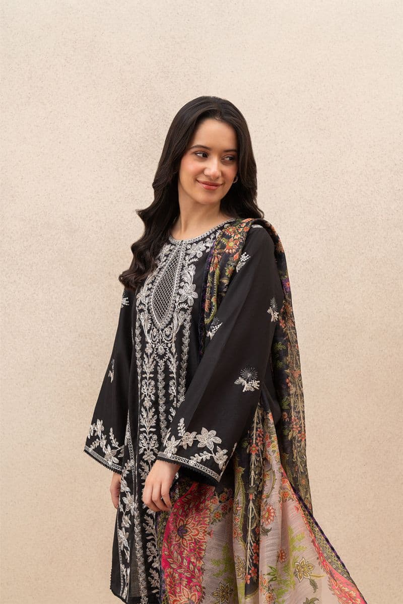 3 PIECE EMBROIDERED LAWN SUIT (PRET) thumbnail