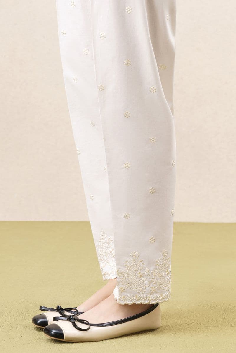 EMBROIDERED STRAIGHT PANTS thumbnail