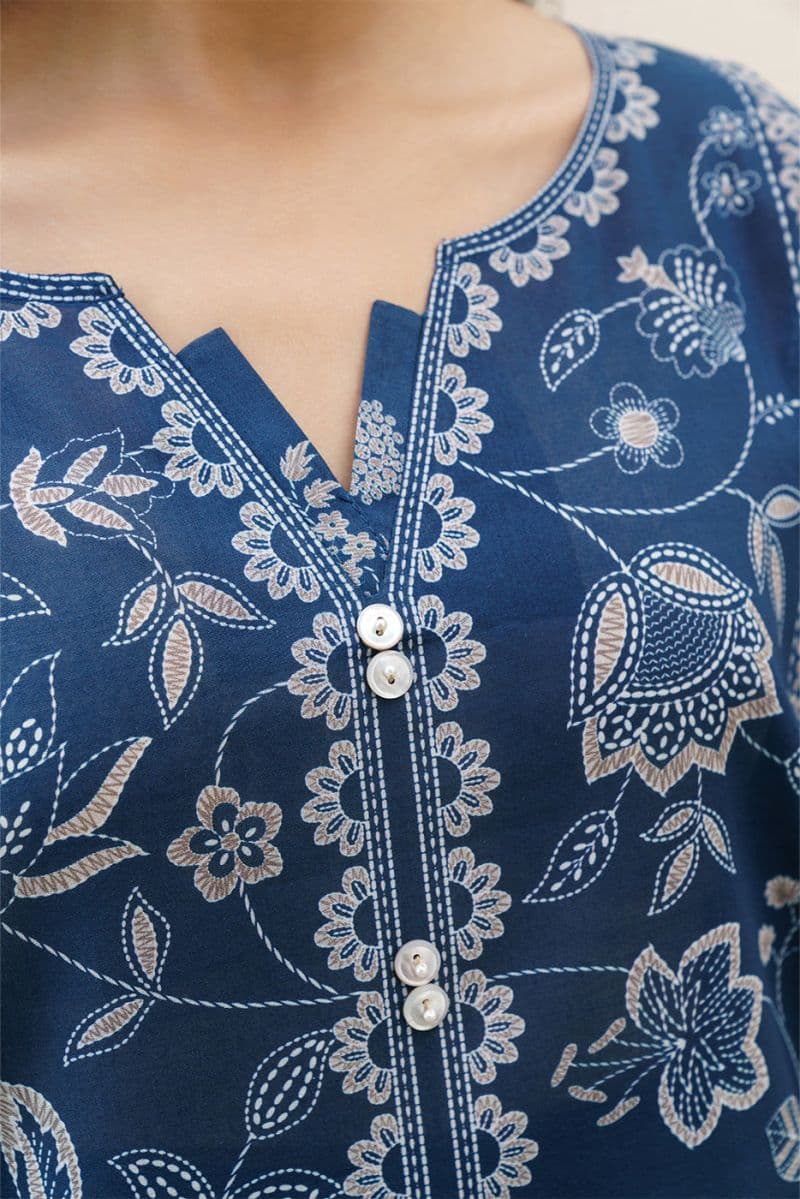 3 PIECE EMBROIDERED LAWN SUIT-MIDNIGHT AURA (UNSTITCHED) thumbnail