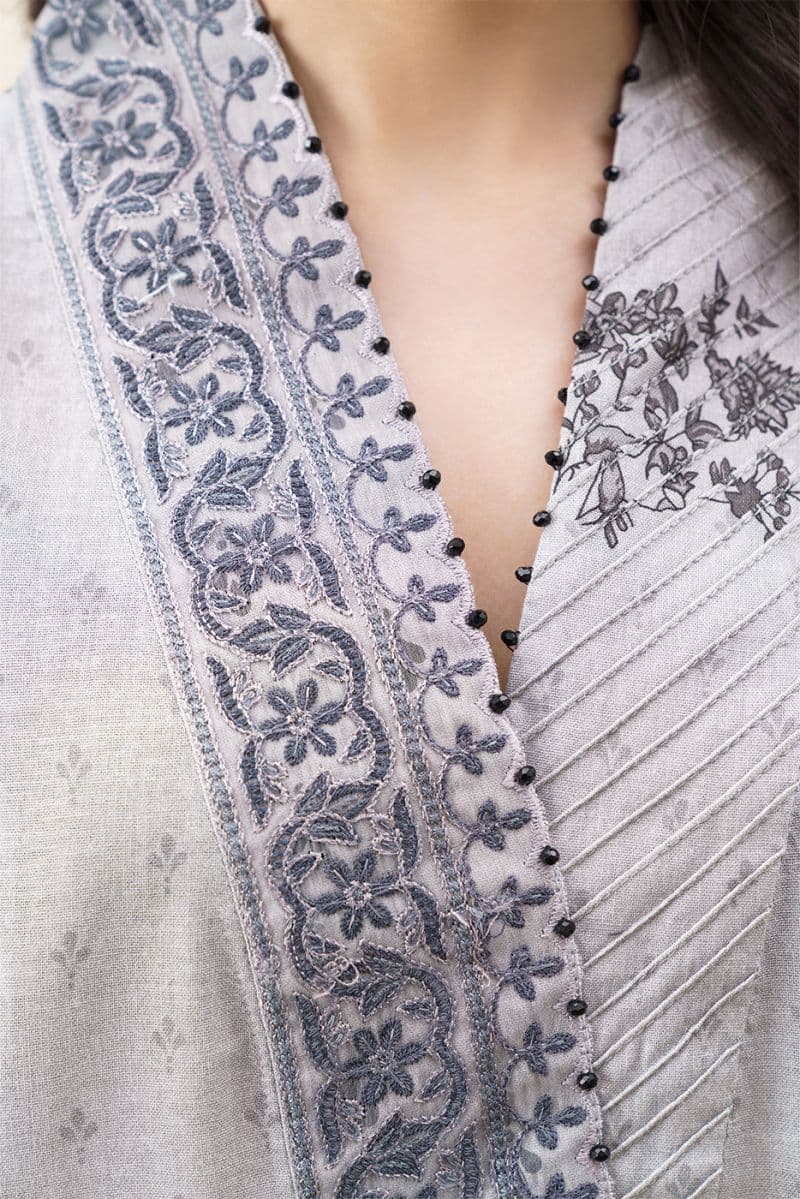 3 PIECE EMBROIDERED KHADDAR SUIT-GREY WILLOW (UNSTITCHED) thumbnail
