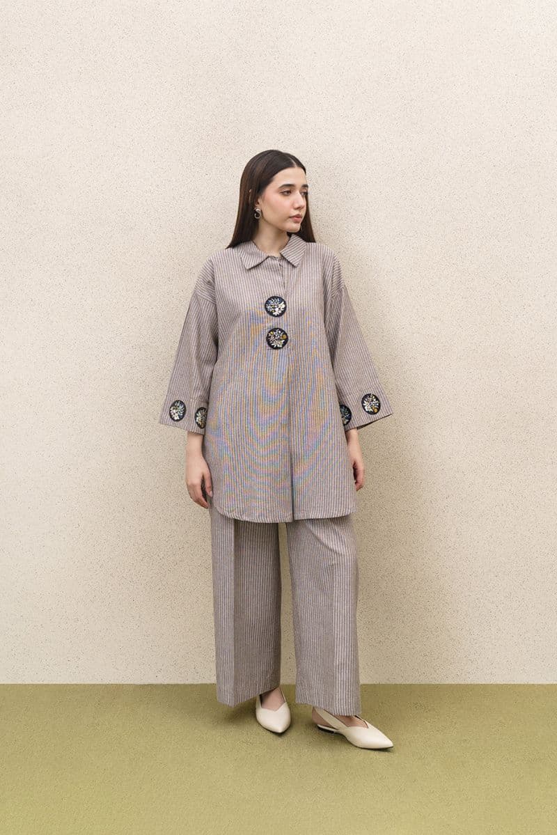 2 PIECE EMBROIDERED YARN DYED SUIT (PRET)