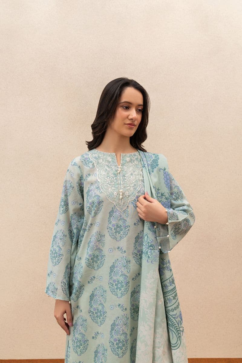 3 PIECE EMBROIDERED LAWN SUIT (PRET)