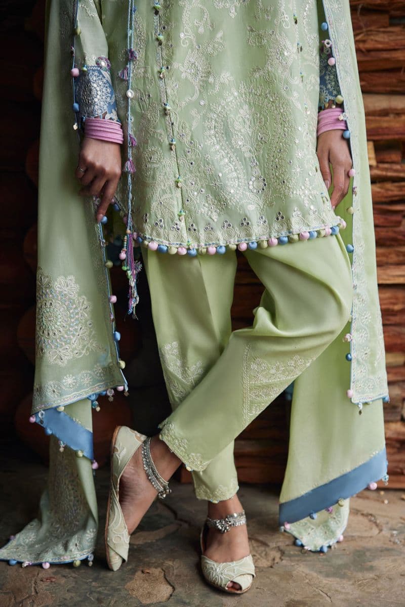 Embroidered Cambric 3 Piece Unstitched Suit