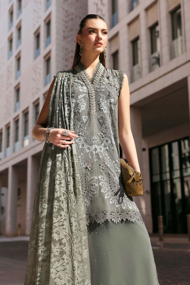 3 Piece Unstitched Embroidered Lawn Karandi Suit